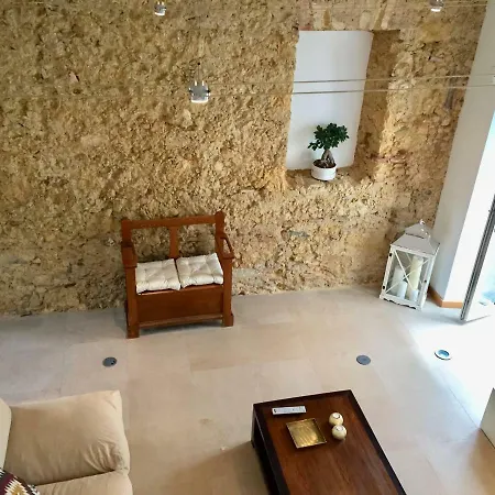 Design Alfama بيت للعطل