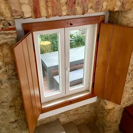Design Alfama بيت للعطل *