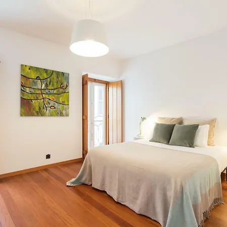 Design Alfama بيت للعطل